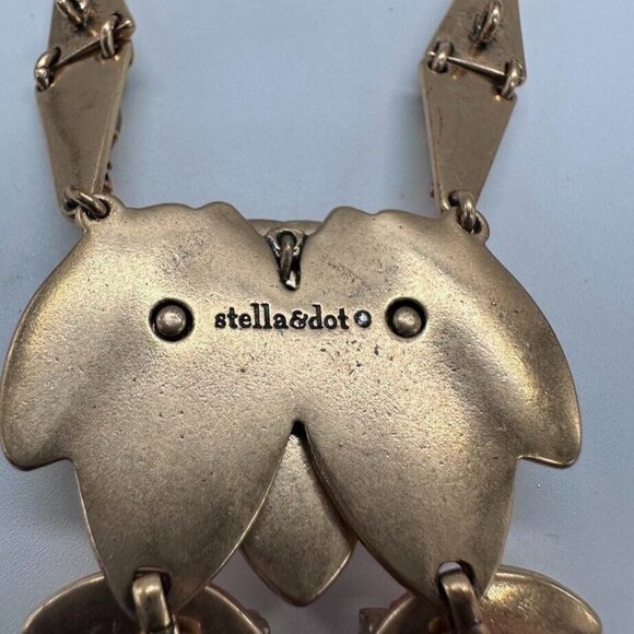 Stella & Dot Necklace 30" Gold Tone Coral Orange White Enamel Trifoil Pendant - Picture 8 of 8